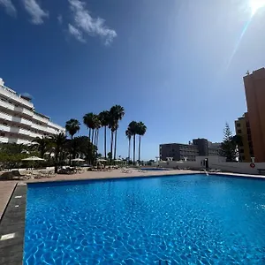 ¡tal Y Hawaii! , Playa Feñabe España